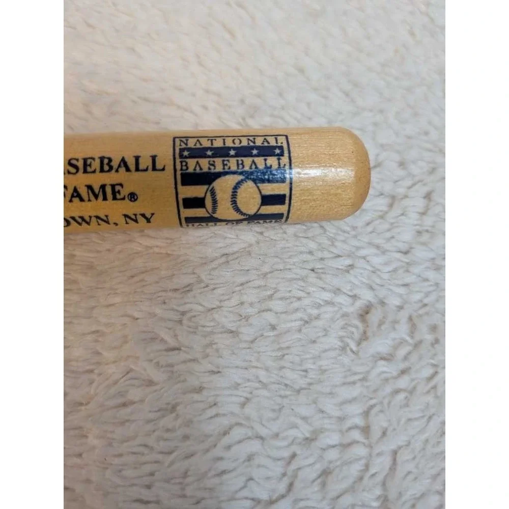 National‎ Baseball Hall of Fame Cooperstown NY Mini Wooden Bat Souvenir